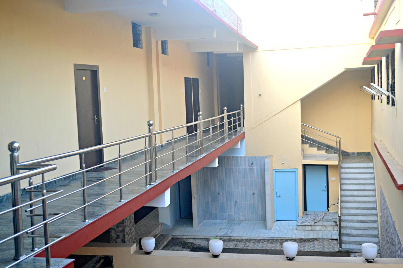 Hotel Bhammars Balangir Exterior photo